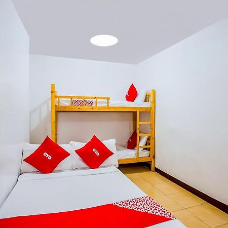 Mye Tourist Inn Paranaque City Екстер'єр фото