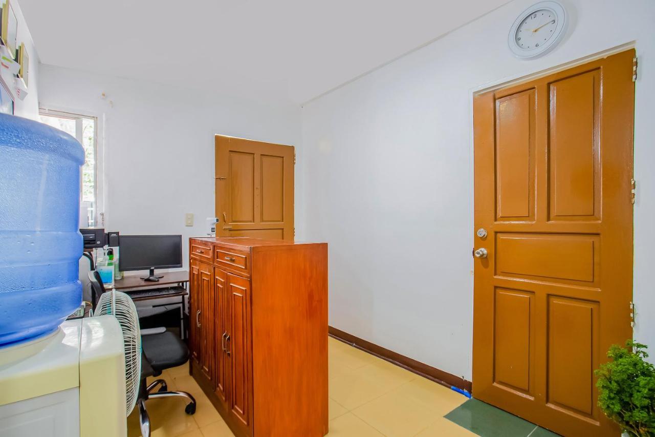 Mye Tourist Inn Paranaque City Екстер'єр фото